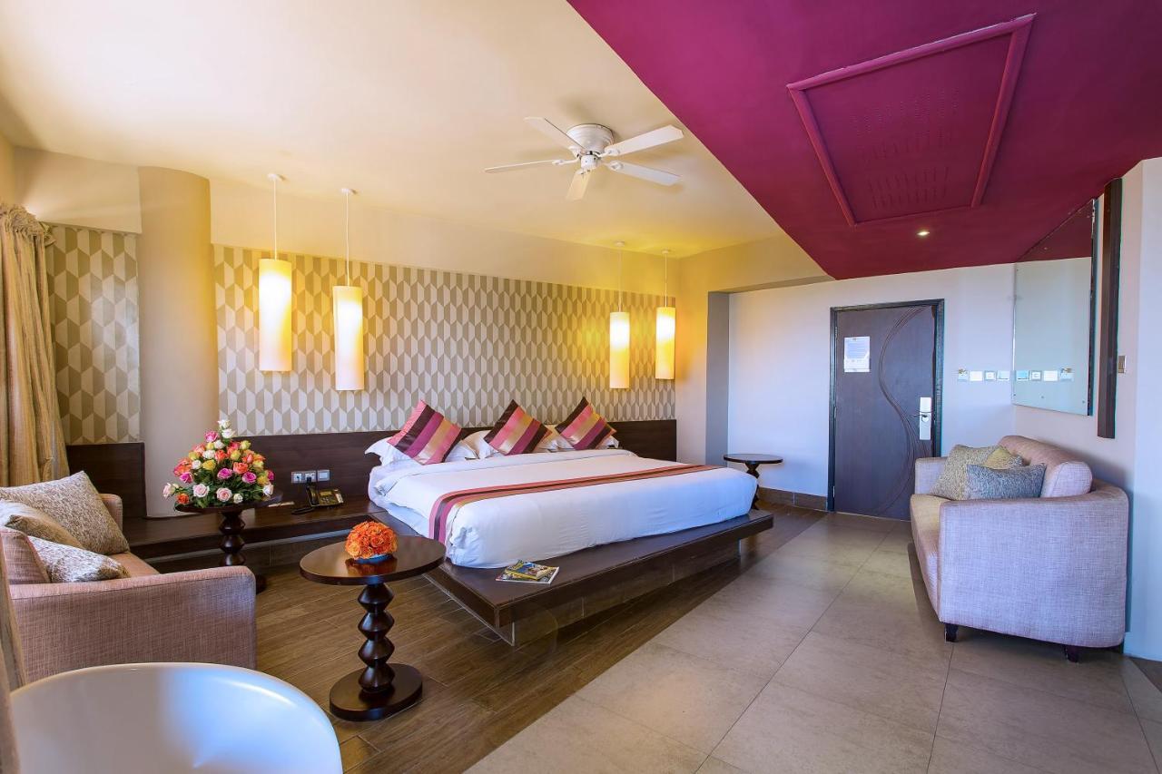 Bliss Resort Nyali Beach Buitenkant foto